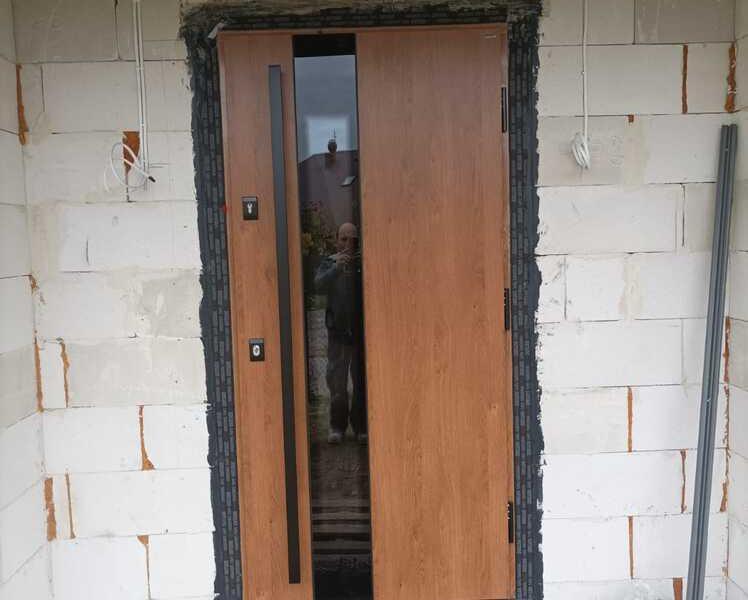 Drzwi 002